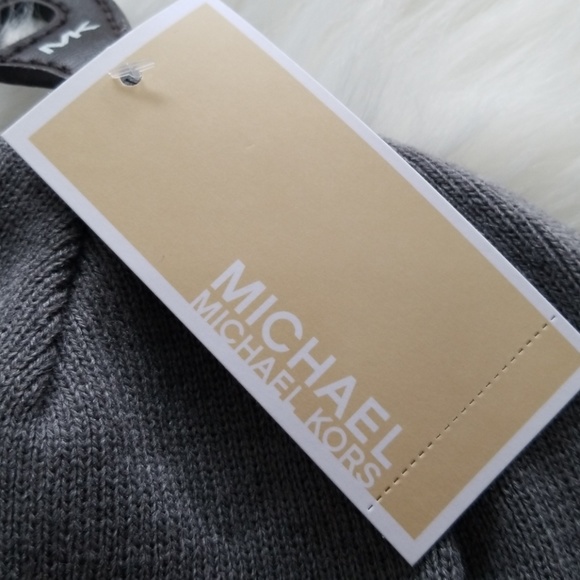 Michael Kors Reversible Beanie / Hat - Picture 3 of 3